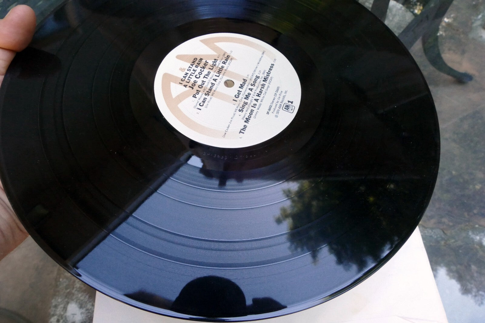 Joe Cocker - I Can Stand A Little Rain LP 1974 A&M Records SP-3633VG