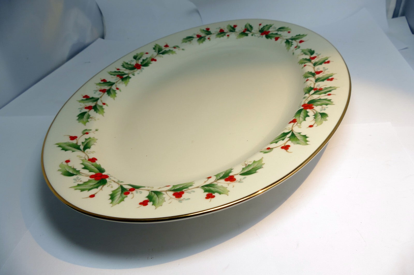 Royal Gallery 6283 Holly Dinner Plate main dish Christmas Thanksgiving large 14"