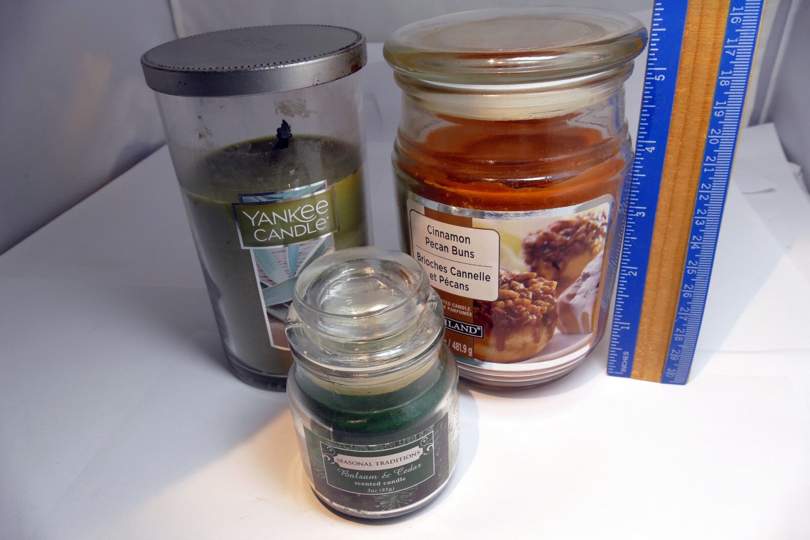 USED Yankee Candle Sage & Citrus 12 oz Glass Jar Cinnamon Buns Balsam Cedar set