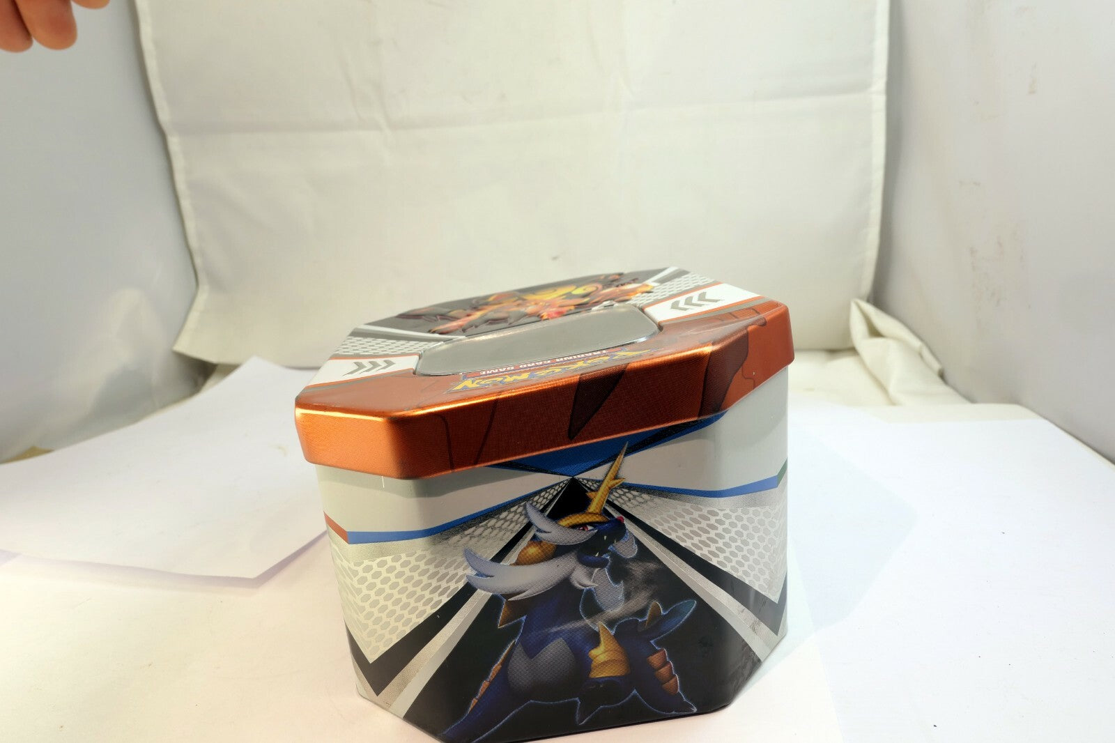 POKEMON TIN CASE BOX TCG metal  evolve battle action