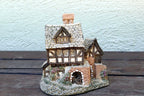 David Winter Cottages The Bakehouse Handcrafted Figurine 1983 UK Great Britain