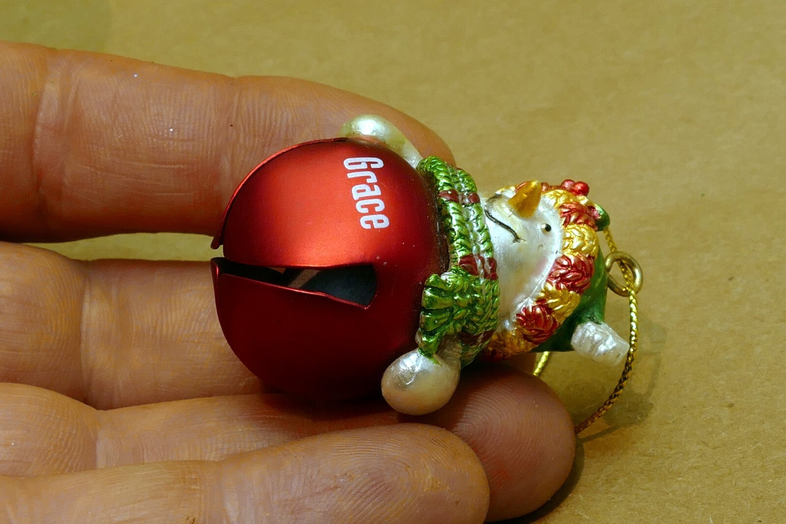 CHRISTMATS ORNAMENT 2" Grace snowman with metal bell
