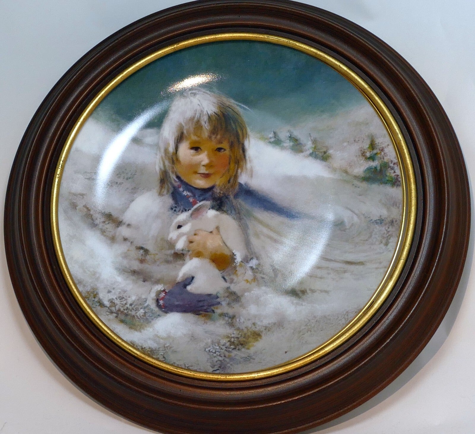 Fine china by viletta 1980 snow bunny by thornton utz collectors plate   mint
