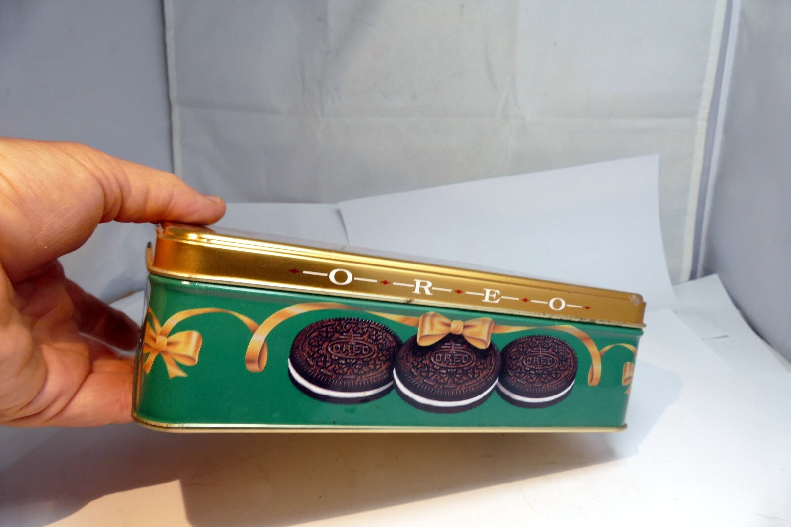 Oreo  Cookie Christmas Eve Tin empty container Santa Claus & Boy  milk tray Dog
