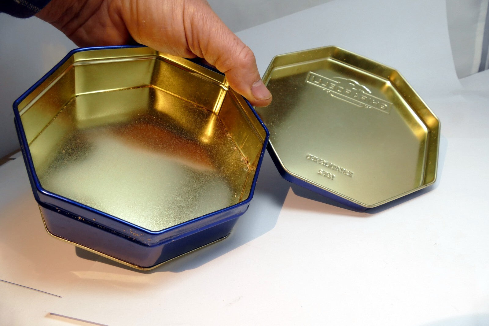 Metal Empty Tin/Container Ghirardelli Milk  Chocolate 5X5 octagonal