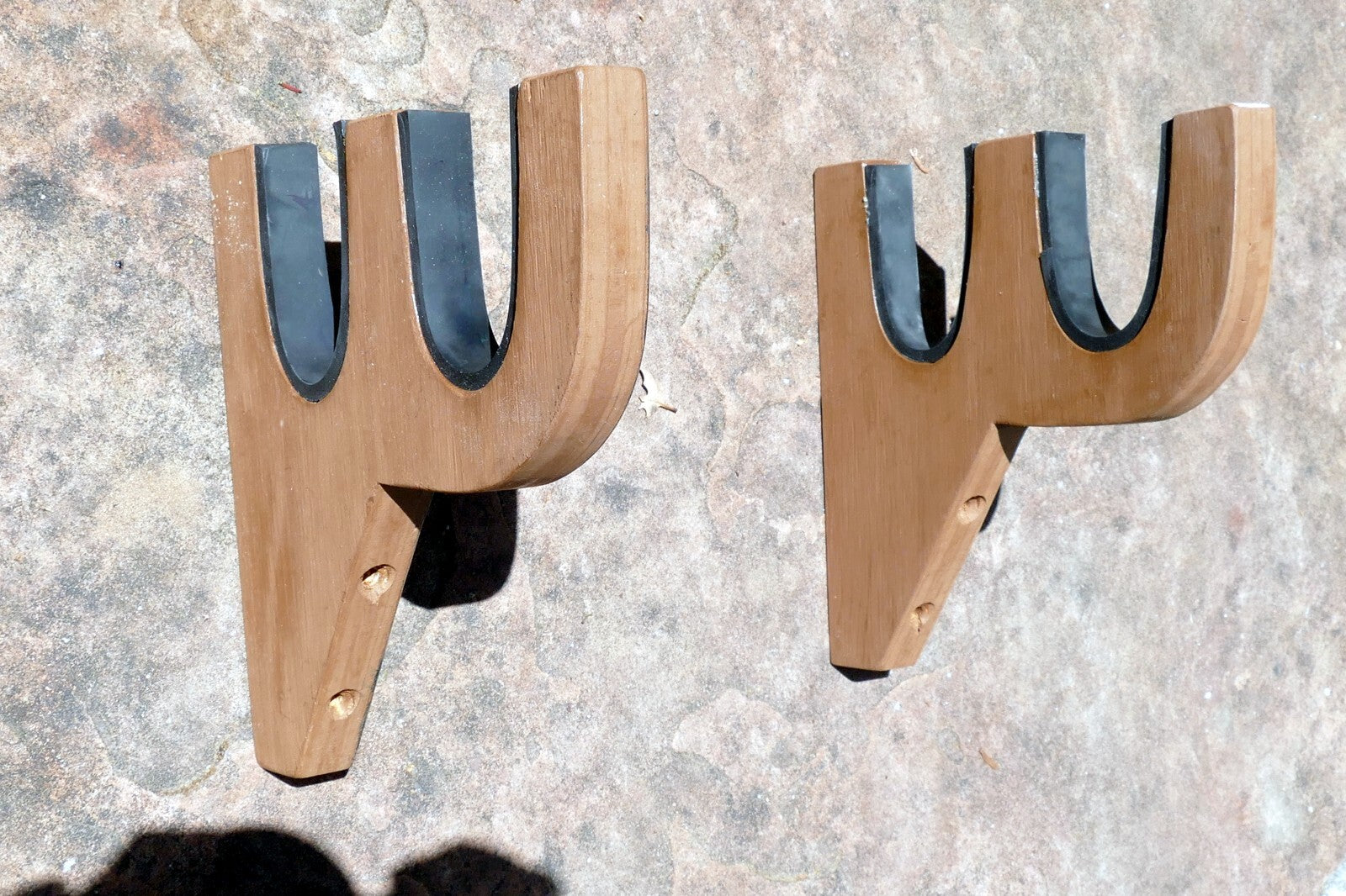 2 Rifle Gun Rack Wall Mount Wooden Shotgun Holder Gun Display Hanger Hand made