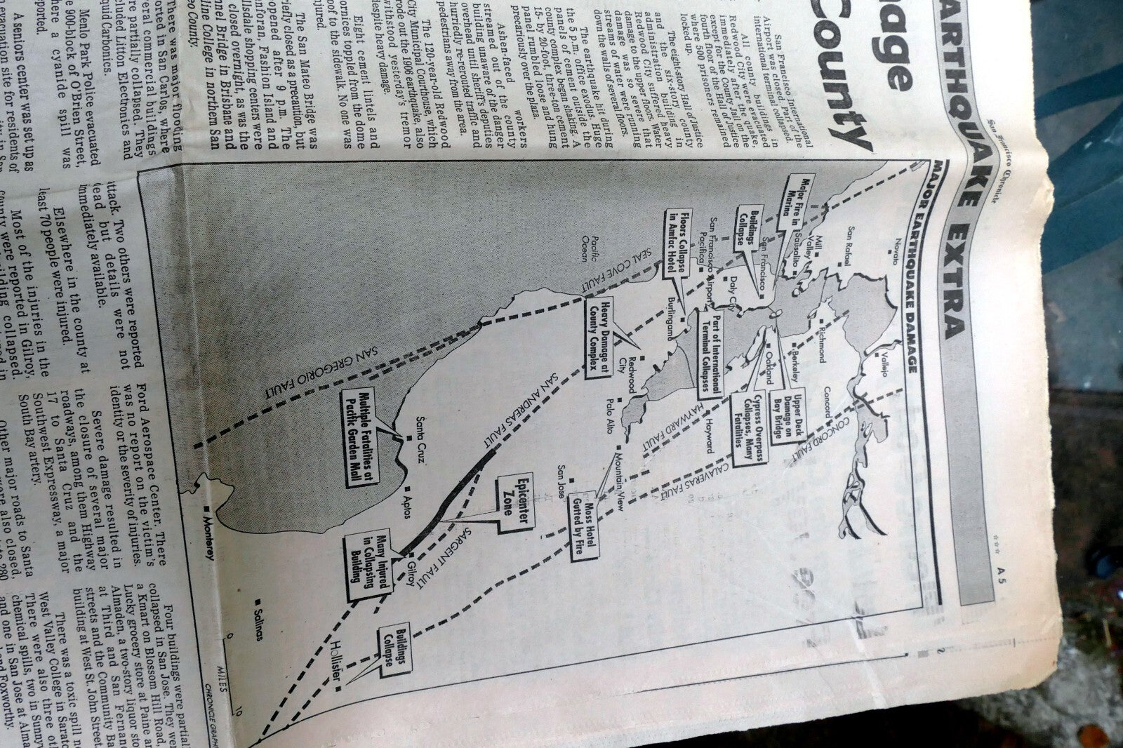 1989 San Francisco Chronicle Earthquake Oct. 18th EXTRA EXTRA -  Hundreds dead