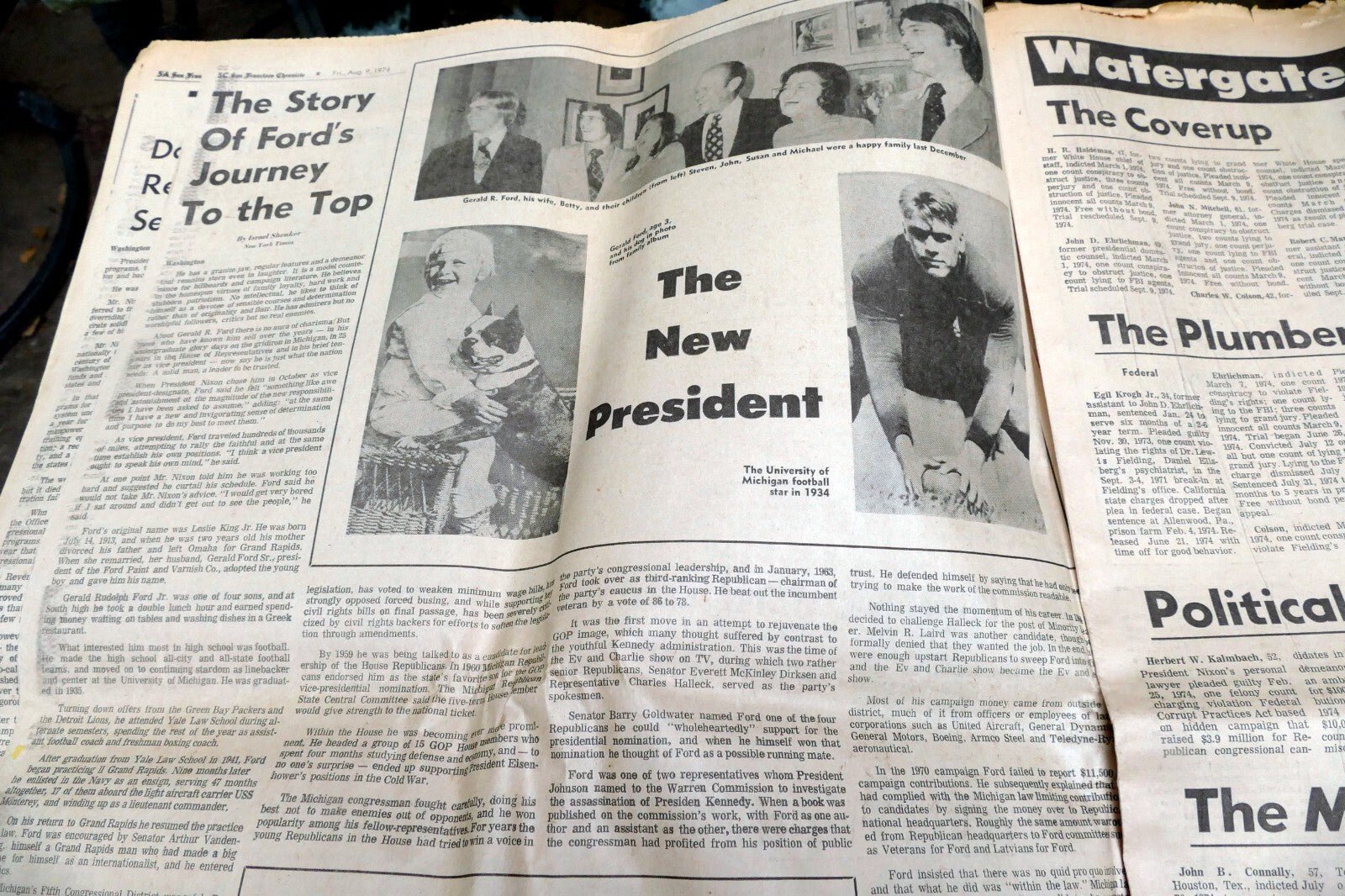 1974 San Francisco Chronicle Nixon Resigns / Watergate Boxscore Plumbers case