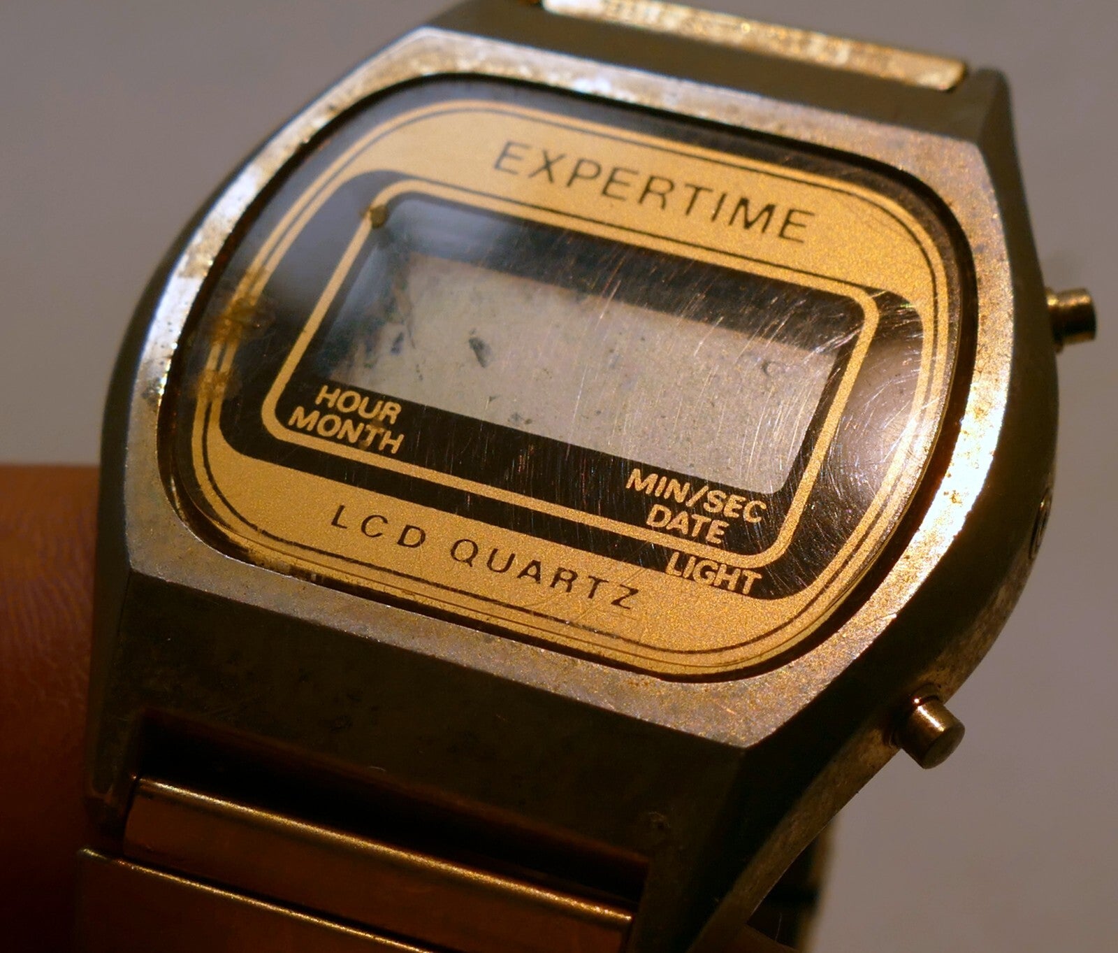 Expertime electron lcd quartz digital watch   not working as is parts