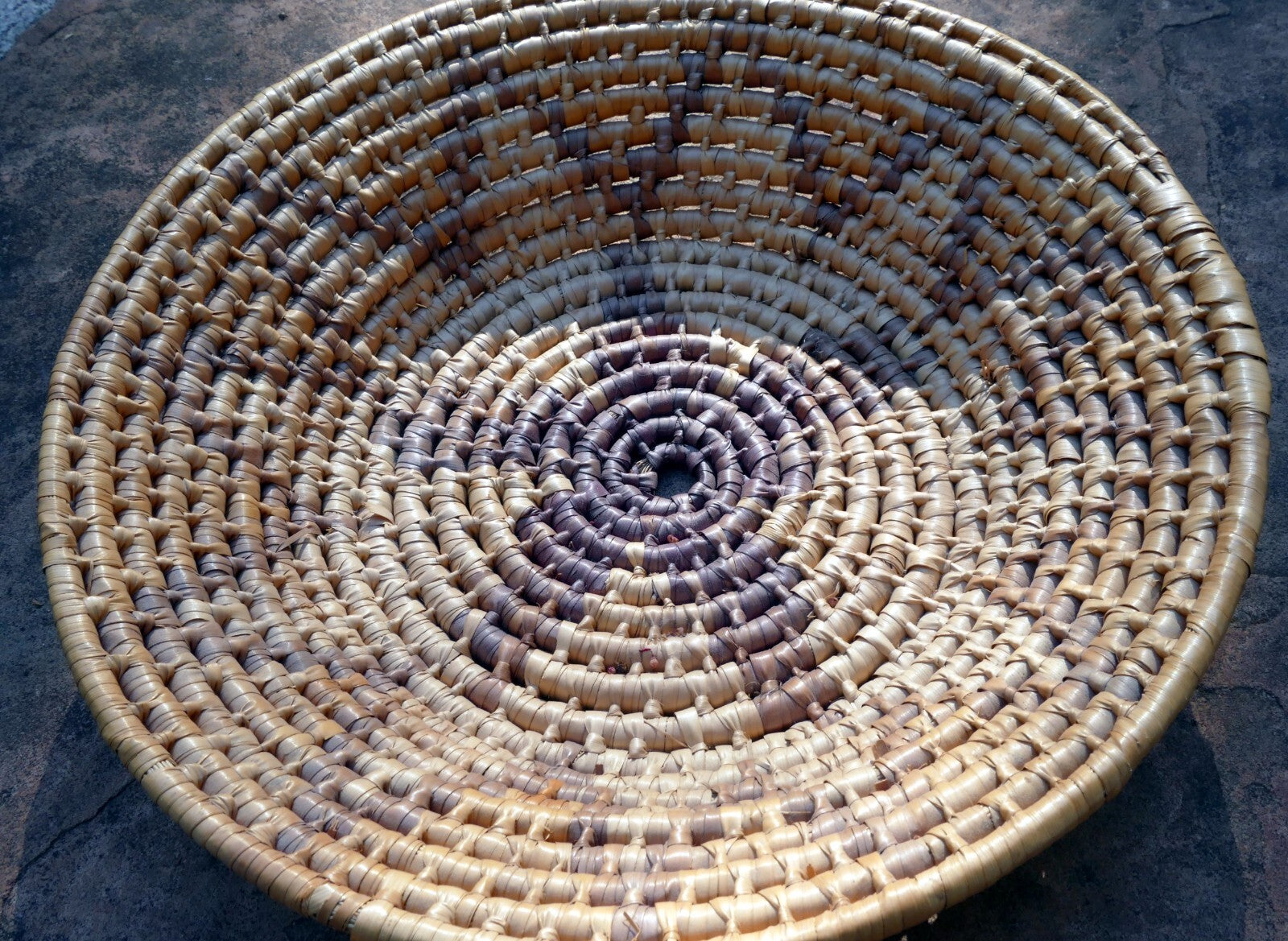 10" basket bowl hand woven natural seagrass woven boho tribal star pattern
