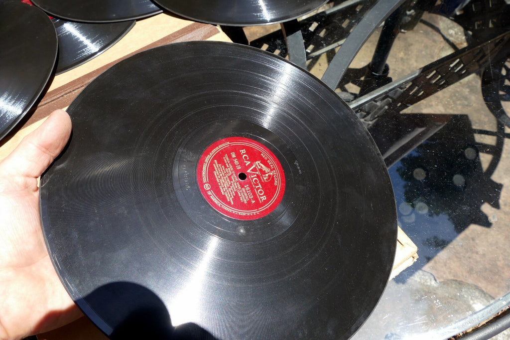 Set of 7 vintage 12-inch 78 RPM Tosca Volume II vinyl records by Puccini, featuring Gigli and conducted by Fabritiis