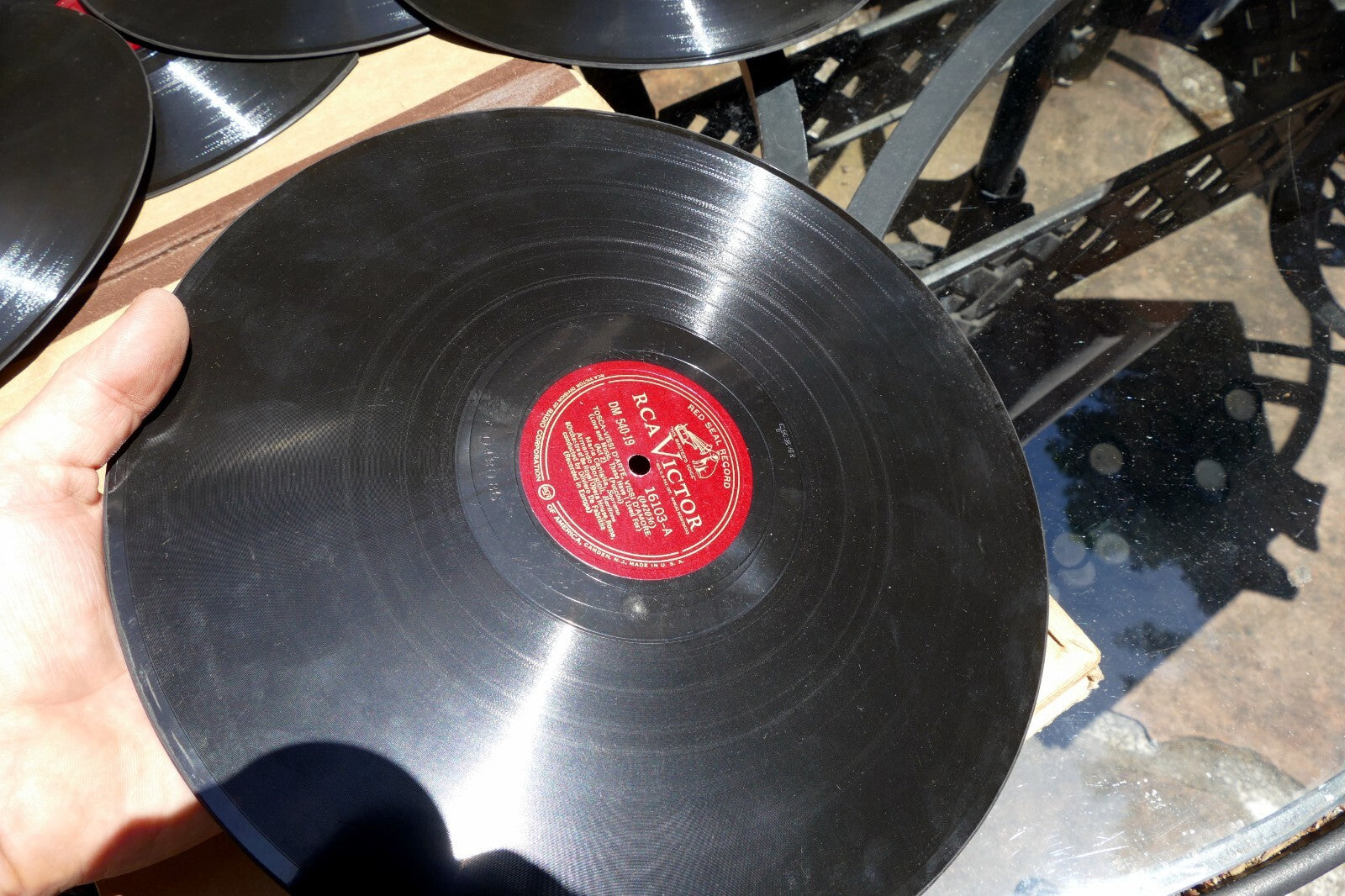 Set of 7 vintage 12-inch 78 RPM Tosca Volume II vinyl records by Puccini, featuring Gigli and conducted by Fabritiis