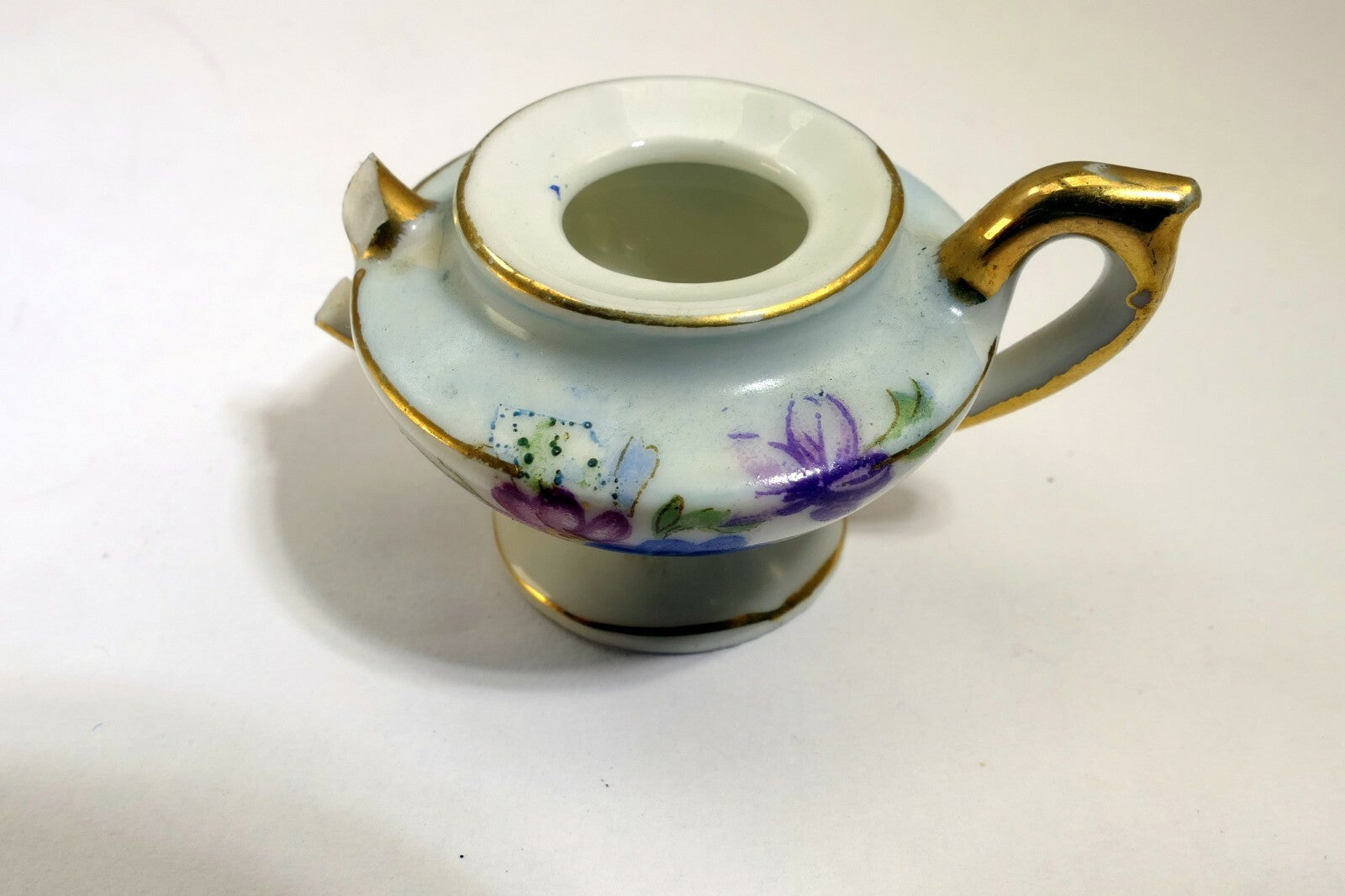 MINIATURE SUGAR CHINA VIOLETS FLOWERS PORCELAIN JAPAN 4X2cm FLORAL DESIGN