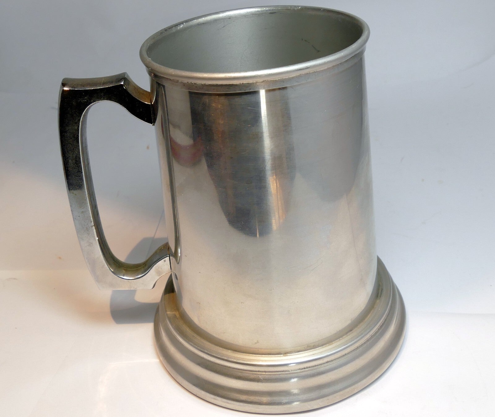 Beer stein pewter mug with glass dice game bottom las vegas