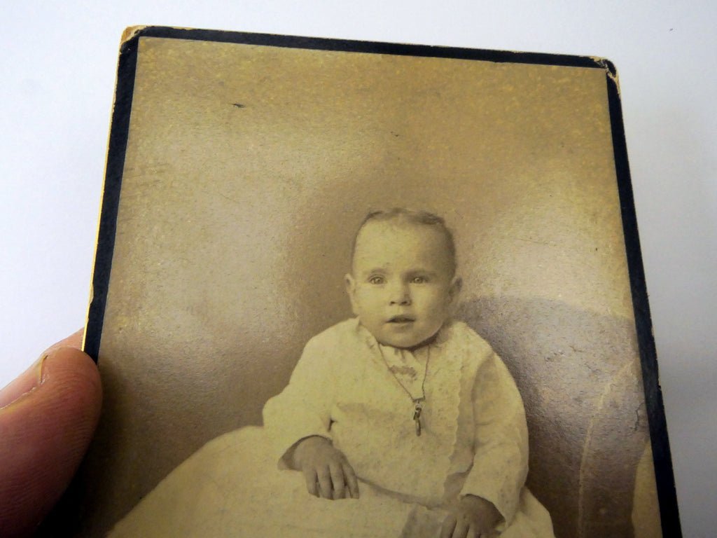 Picture of Baby Girl VINTAGE ANTIQUE Photograph 4X6" 1880's Walter's Studio IL