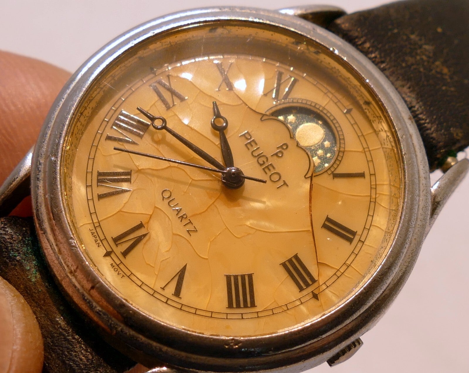 Peugeot watch quartz Stainless base Metal - parts AS IS not working