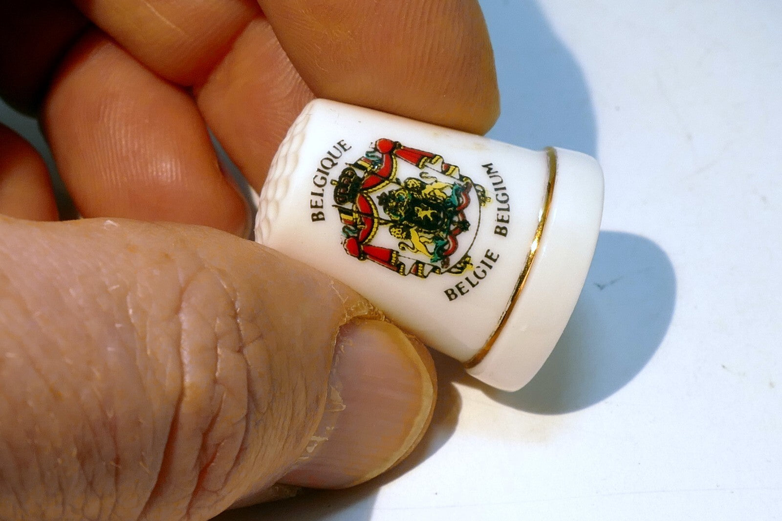 Porcelain Thimble Souvenir Belgium Belgie  Belgique