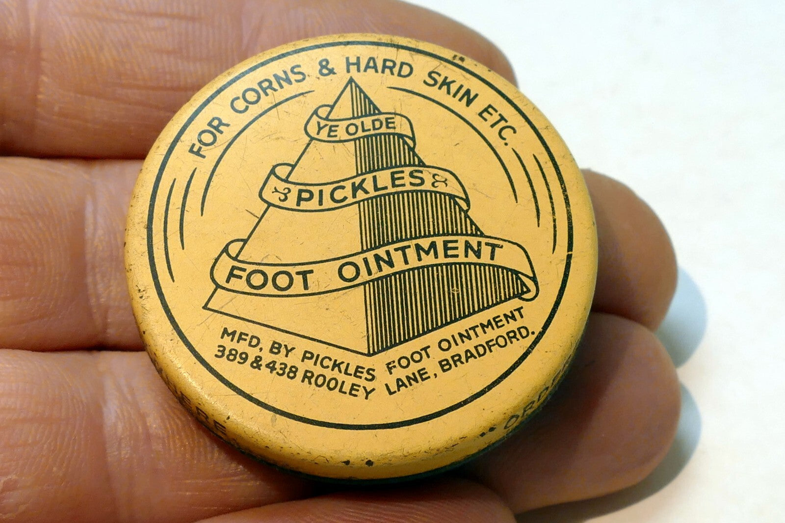 Tin Ye Olde Pickles Foot Ointment for Corns Pharmaceutical Remedy Bradford UK