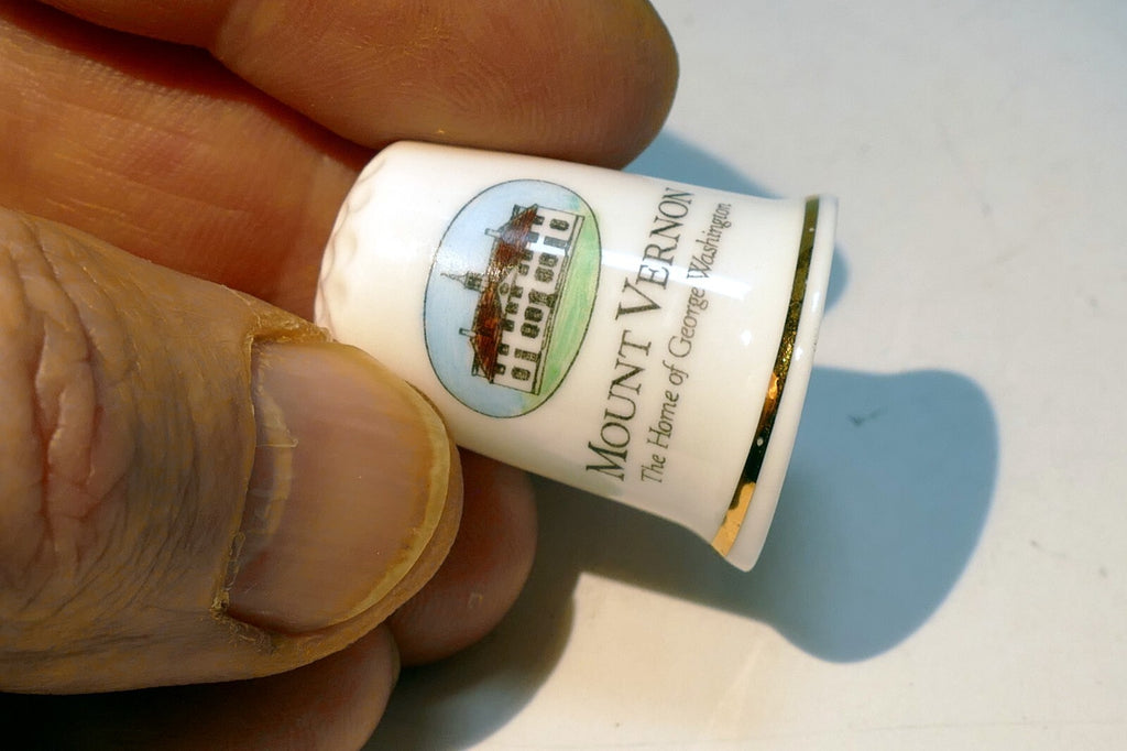 Porcelain Thimble Souvenir Mount Vernon George Washington Home US