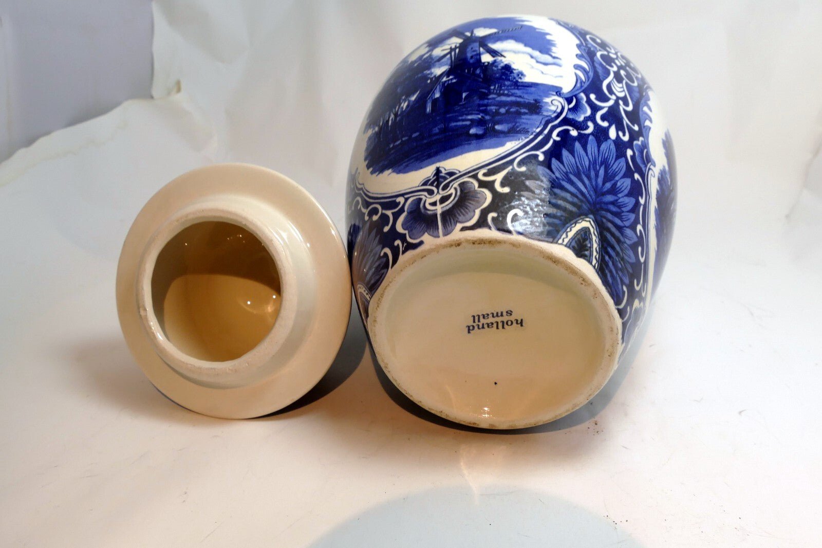 Potiche Delfts Netherland  Holland Small Porcelain Jar with Lid Windmill Floral