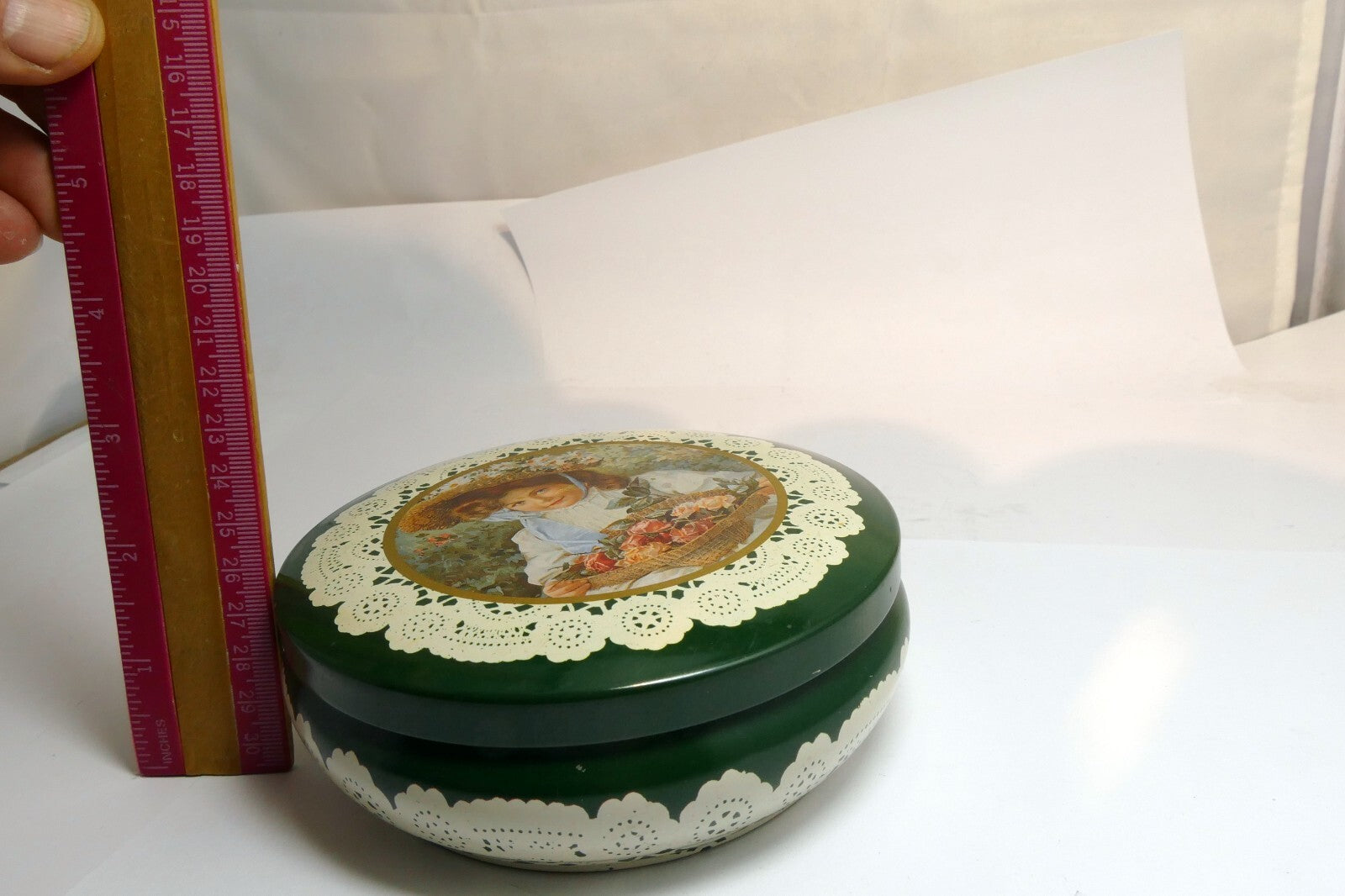 Metal Tin/Container Cookie/Biscuit Girl Roses walking 5X5" square Victorian deco