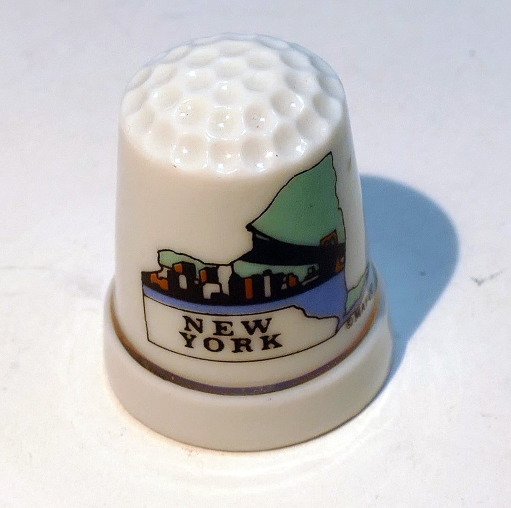 Porcelain new york brooklyn bridge souvenir thimble