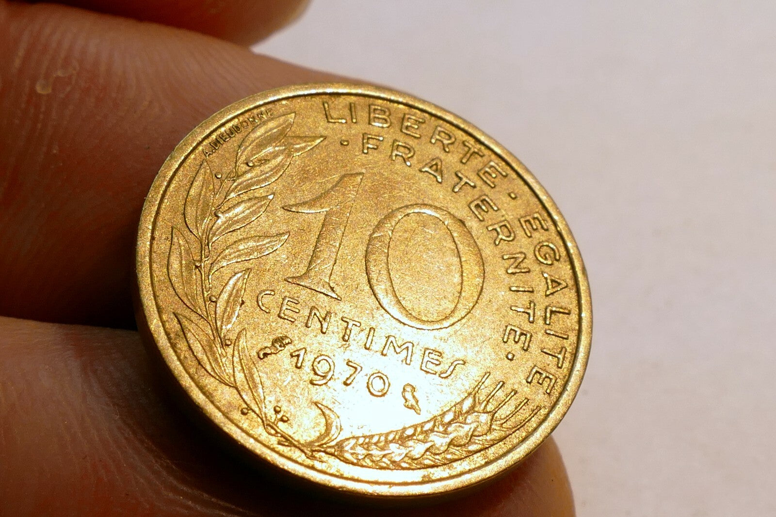 Republique Francais  10 Centiumes 1970 coin France