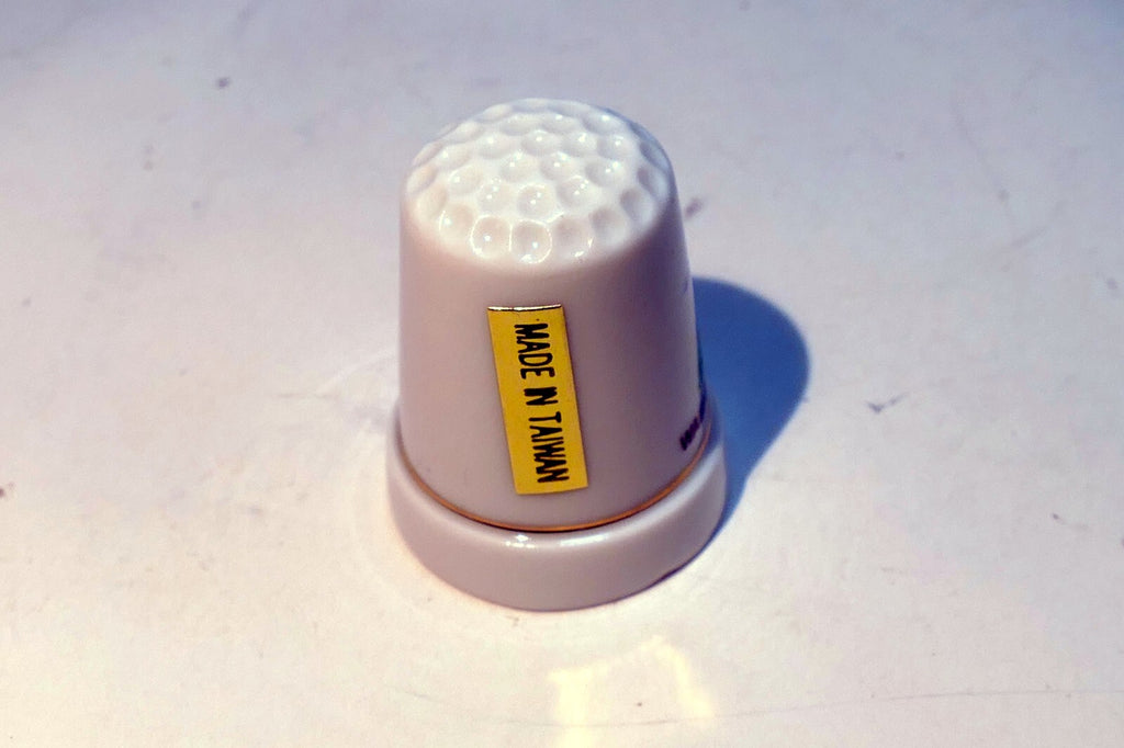 Porcelain Thimble Souvenir Washington National Cathedral USA
