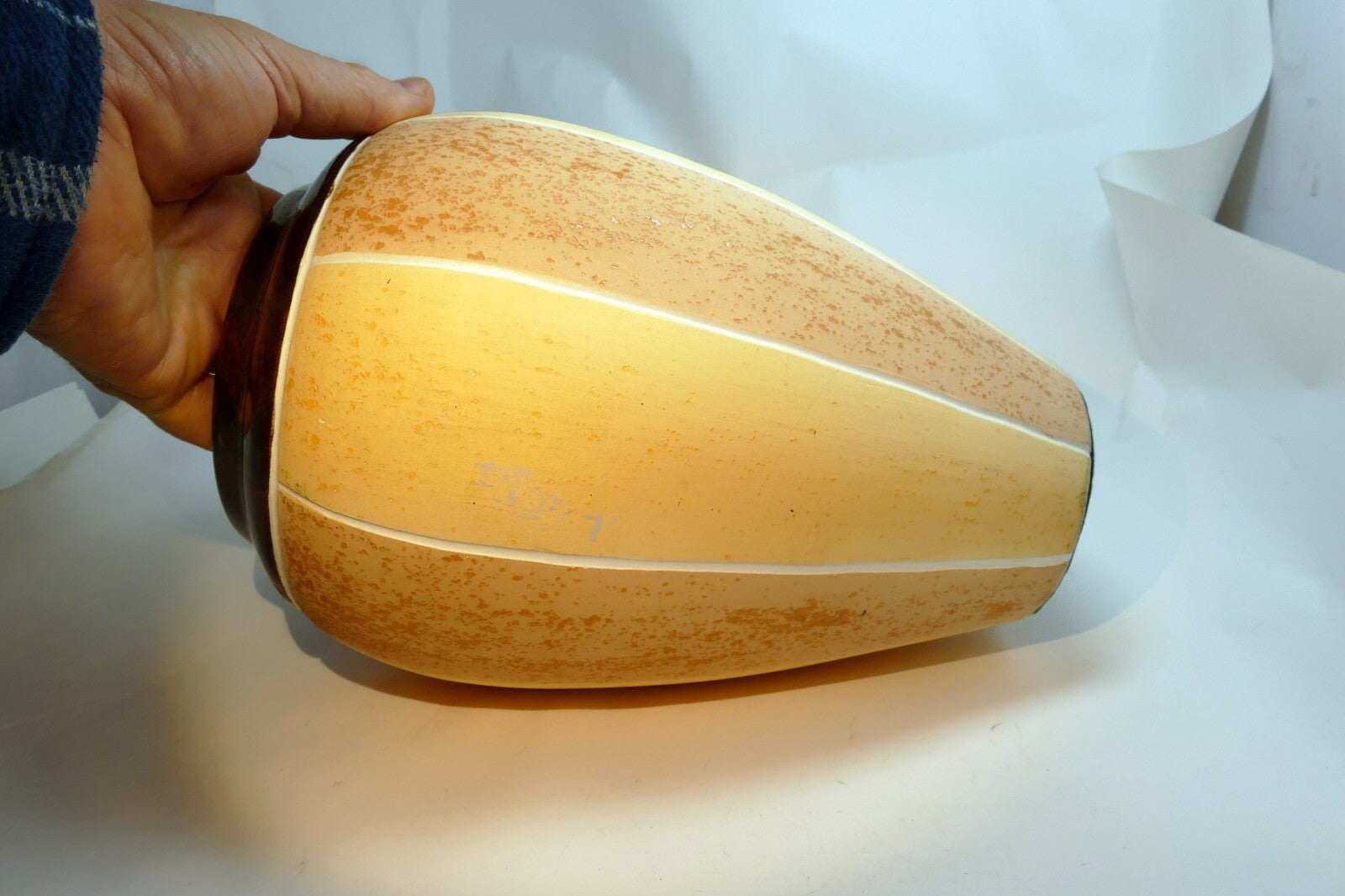Art Pottery Ceramic Vase 1997 GB Gillian Bliss Signed sand light brown 11"