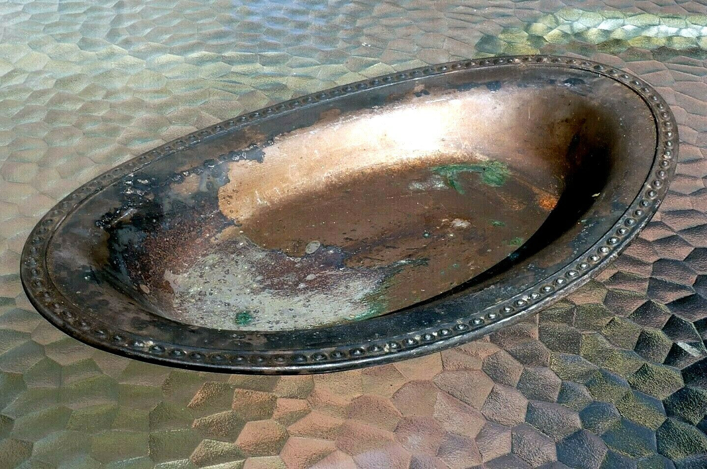 Silverplate 12 x 7 x 1" oval recessed dish/plate round medium size