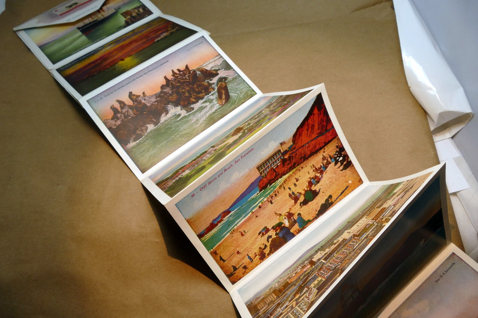 1924 SAN FRANCISCO GOLDEN GATE souvenir POSTCARD color book