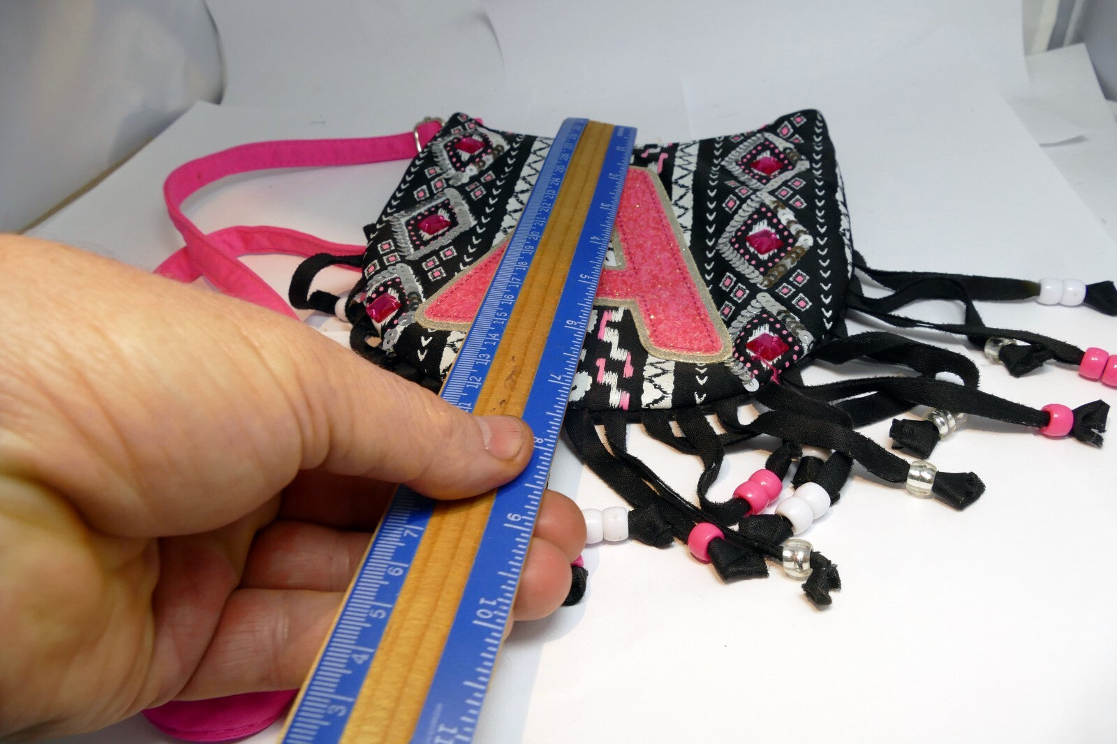 Justice Pink Purse with Pattern  8" x 6" A  Beaded Sequined Knit