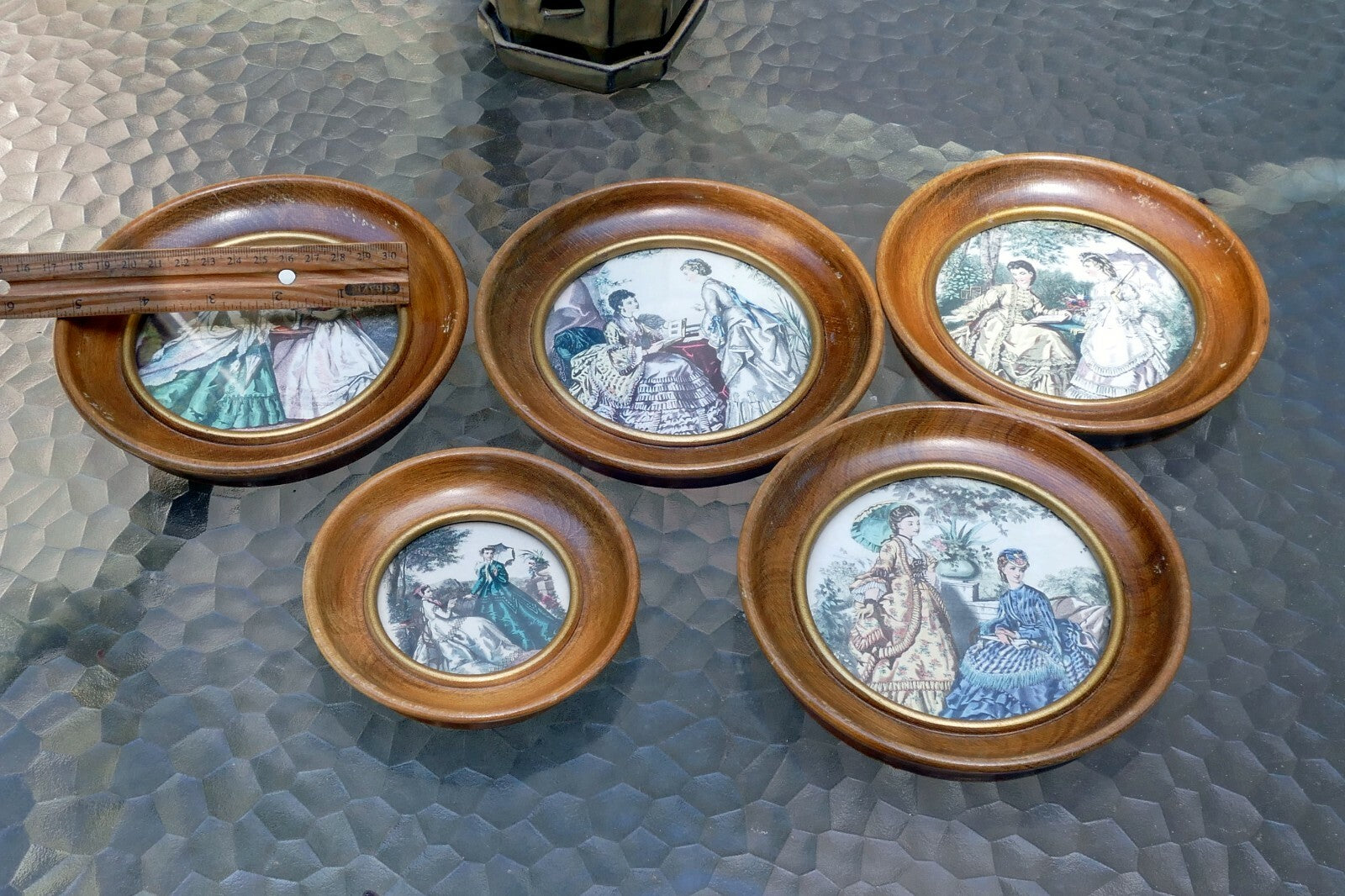 Victorian Wall Hanging Picture Room Decor 6" round set of 5 hand painted etching