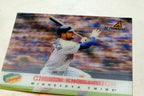 1997 pinnacle denny's #9 chuck knoblauch minnesota twins holographic