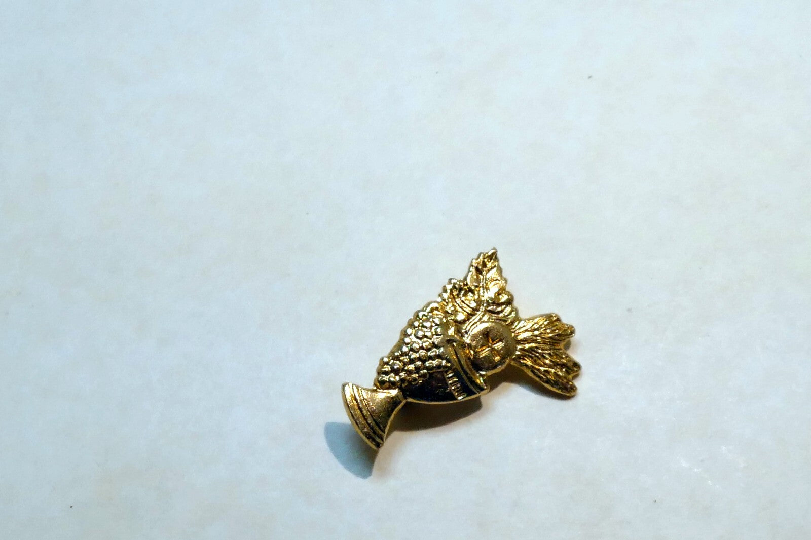 VTG Gold Tone First Holy Communion Lapel Pin w/ Pinback Christian Catholic