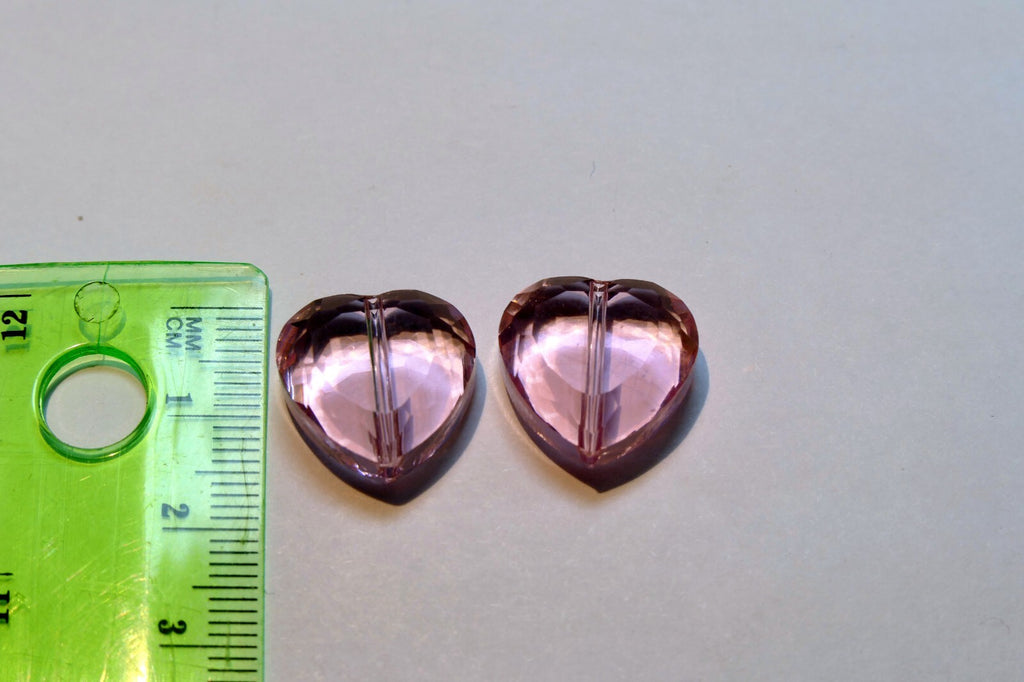 1.5X1.5xcm Heart Shaped Plastic / Glass pendant pack of two