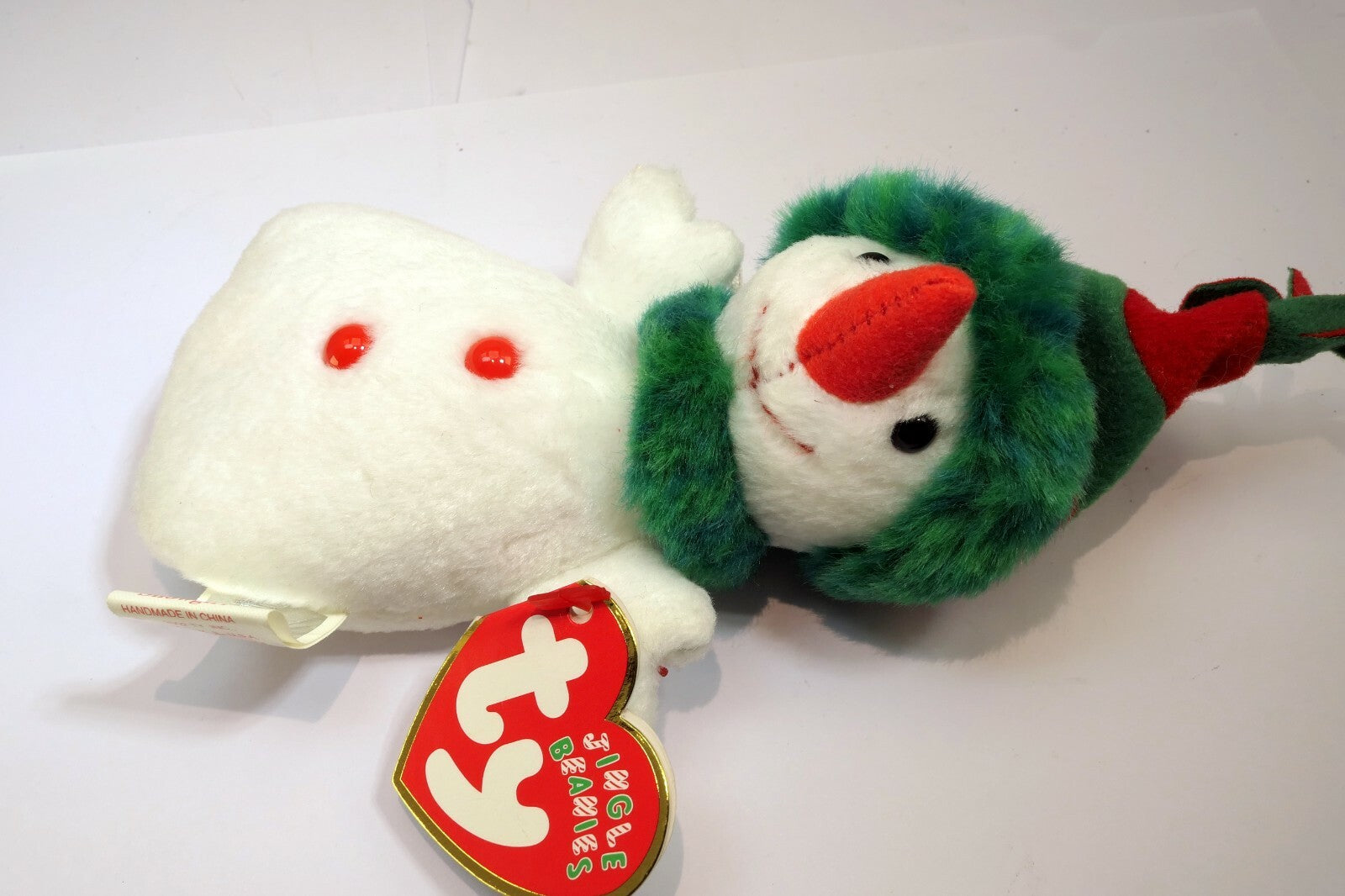 TY Jingle Beanies "Snowgirl " 2002 tag date New Christmas  