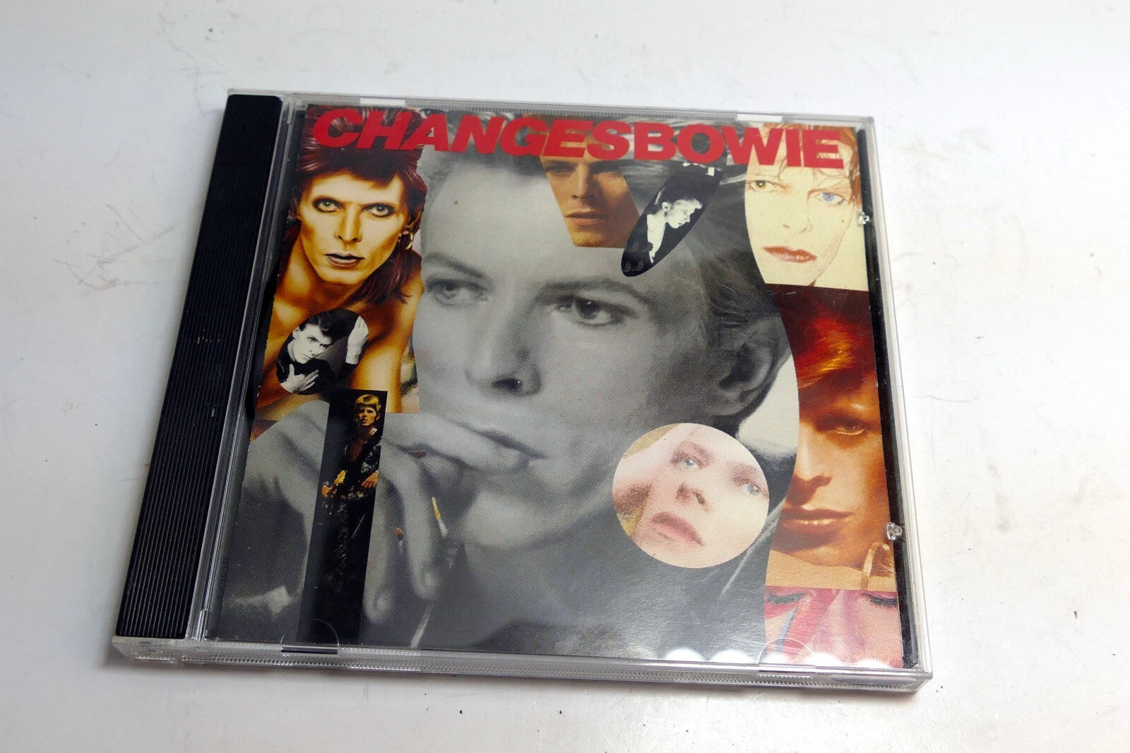 Cover art only David Bowie Changesbowie RCD 20171 Rykodisc  -  (NO CD included)