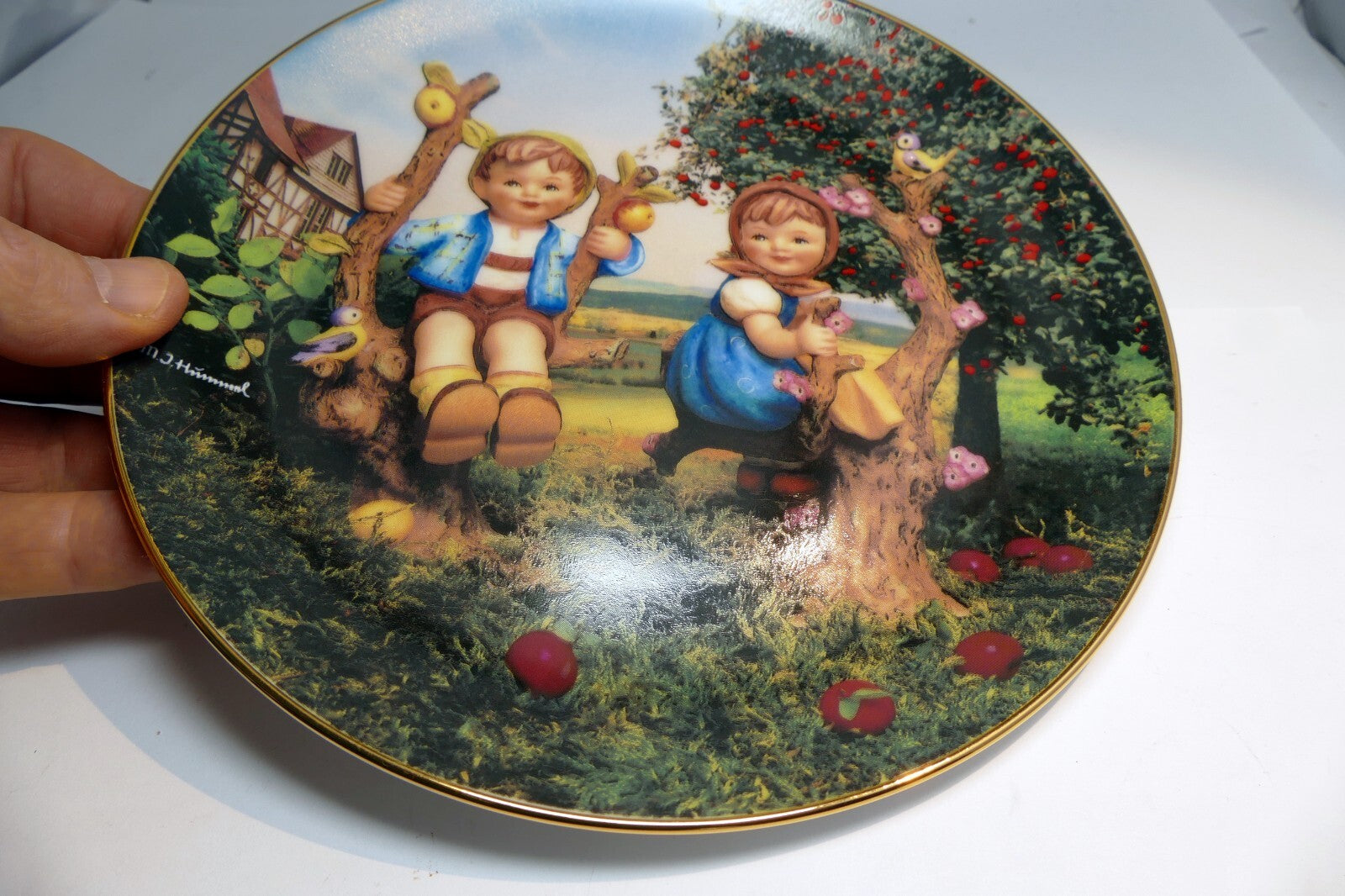 M. I. Hummel Plate Collection Apple Tree Boy and Girl 8" Little Companions 1989