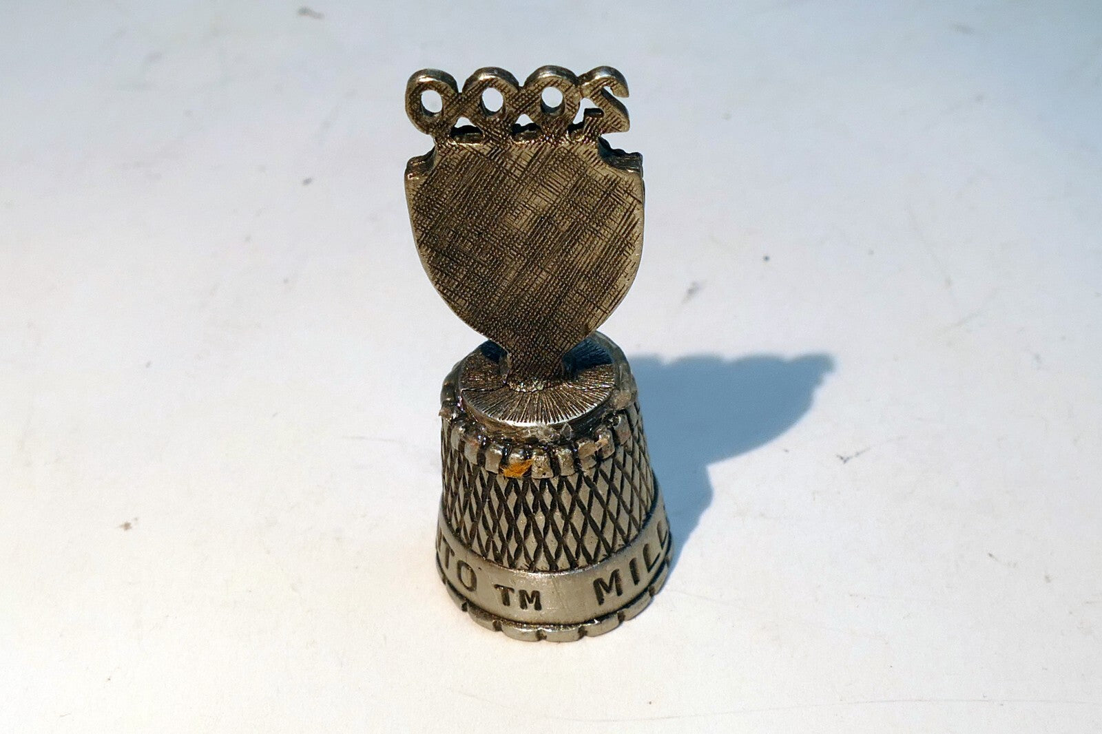 Thimble Souvenir Hand Crafted The Alamo 2000 Millennium Texas US metal