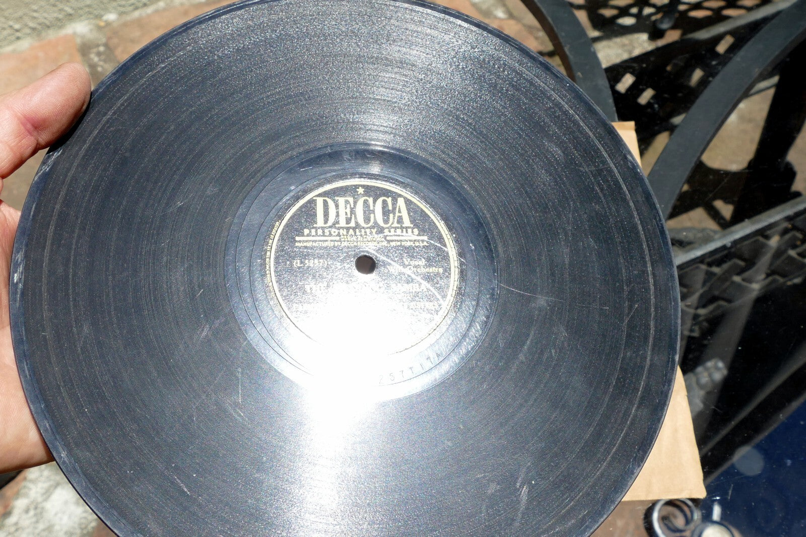 10" 78 rpm ANDREWS SISTERS & CARMEN MIRANDA Wedding Samba 24841