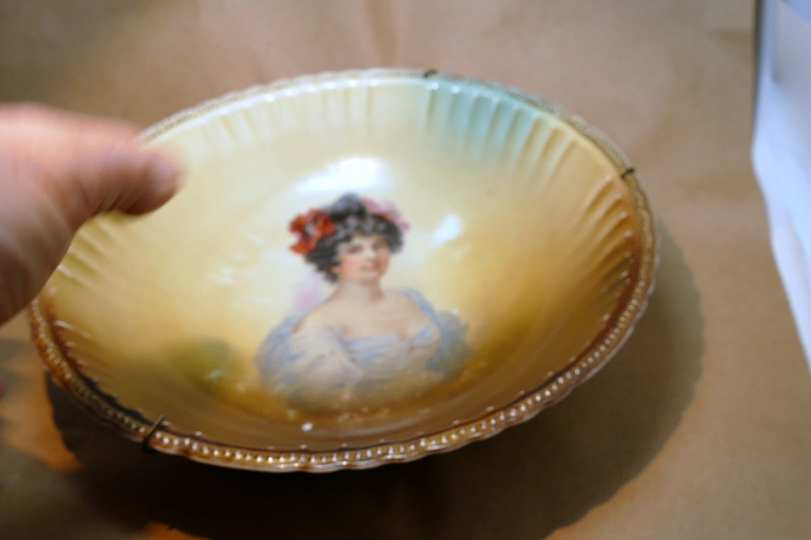 Victoria AUSTRIA HAND PAINTED, SIGNED PORTRET PLATE 9 1/2" Antique