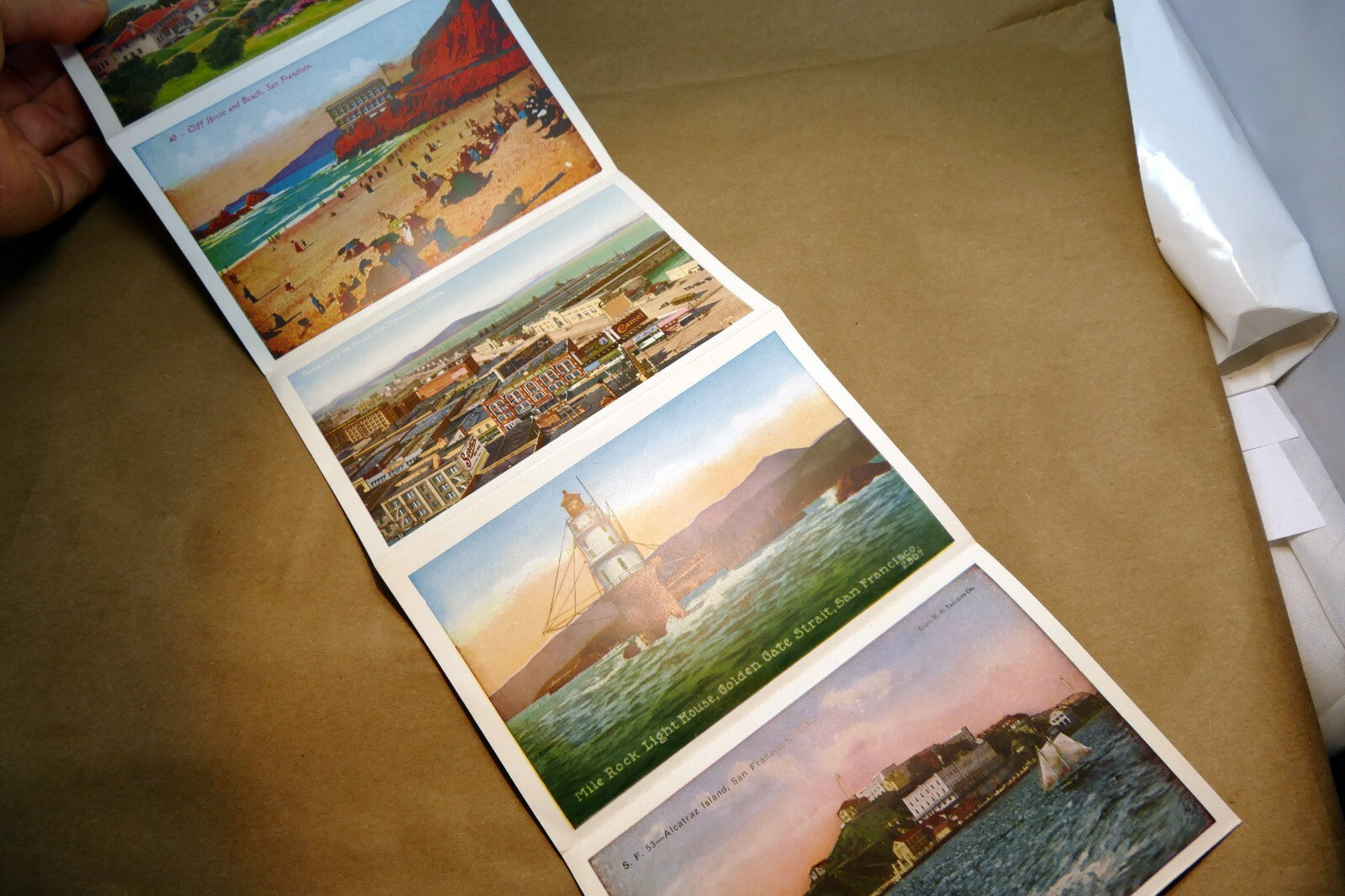 1924 SAN FRANCISCO GOLDEN GATE souvenir POSTCARD color book