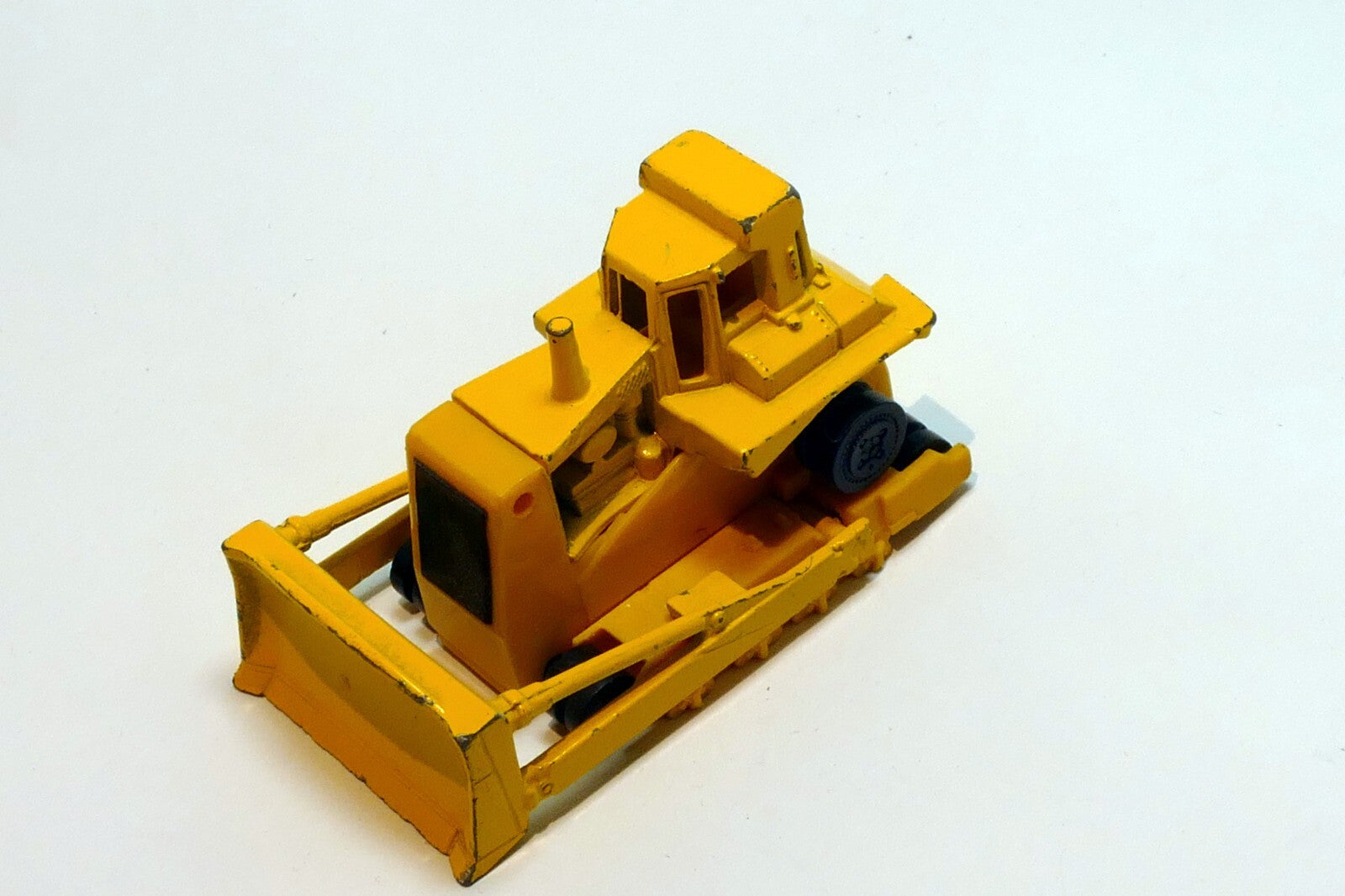 1979 Hotwheels Cat Bulldozer Hot Wheels - missing rubber  tracks