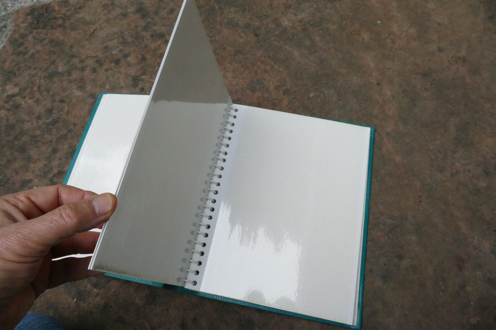 PHOTO ALBUM Green cover - Holds 8X10" 5X7" 4" x 6" Pictures