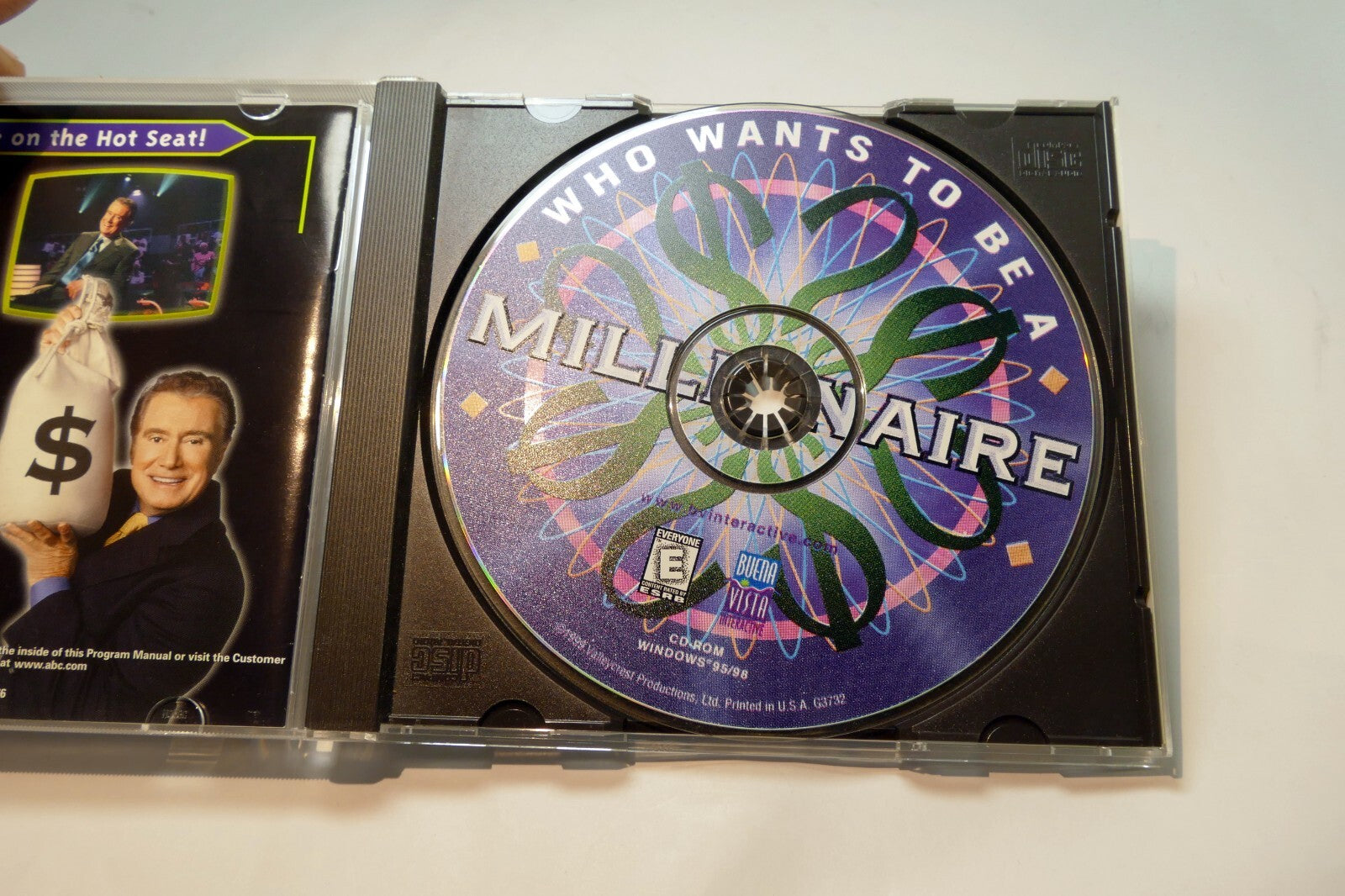 Who Wants to be a Millionaire CD ROM PC Interactive Regis Windows 95 98