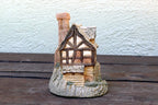 David Winter Cottages The Bakehouse Handcrafted Figurine 1983 UK Great Britain