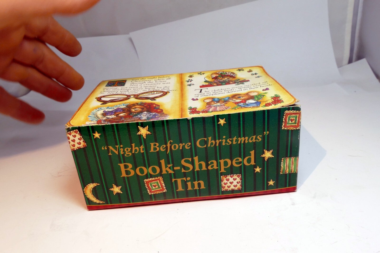 "Night before Christmas"  Book Shaped Tin with box mouse sleep - boxed