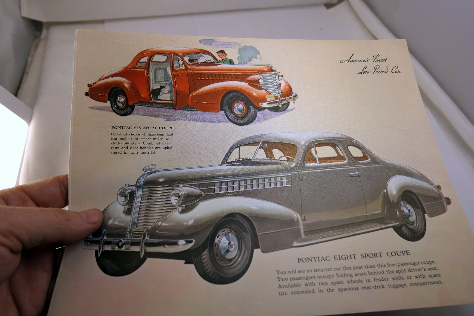 Pontiac Eight Sport Coupe Dealership Ad advertisement Sales Brochure 1952