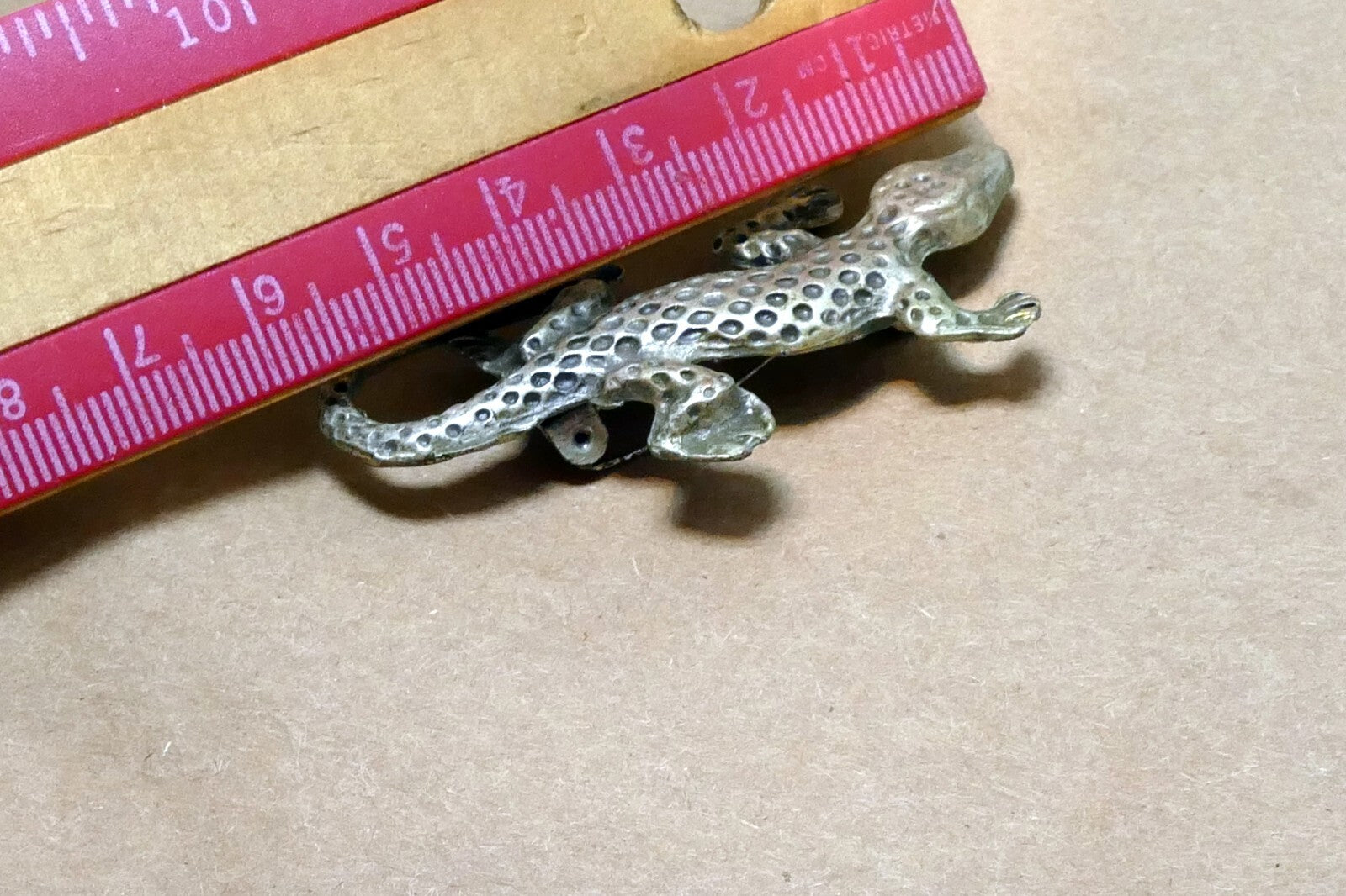 Vintage Lizard Brooch Pin Brooch Silver Tone 6cm long